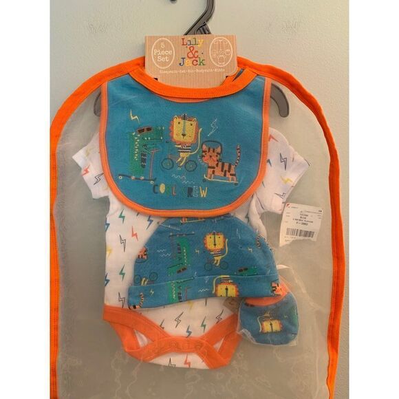 Lily & Jack 5-Piece Newborn Garment Bag Set - Picture 2 of 3